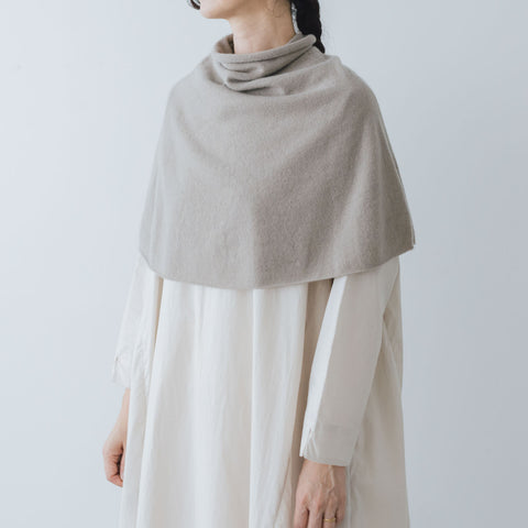evam eva カシミアスヌード ベージュ