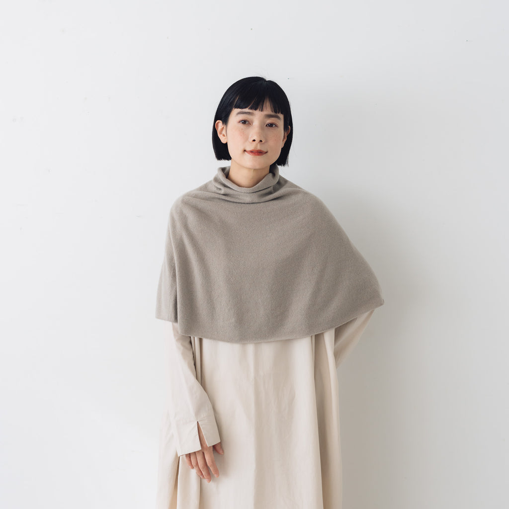 evam eva カシミアスヌード