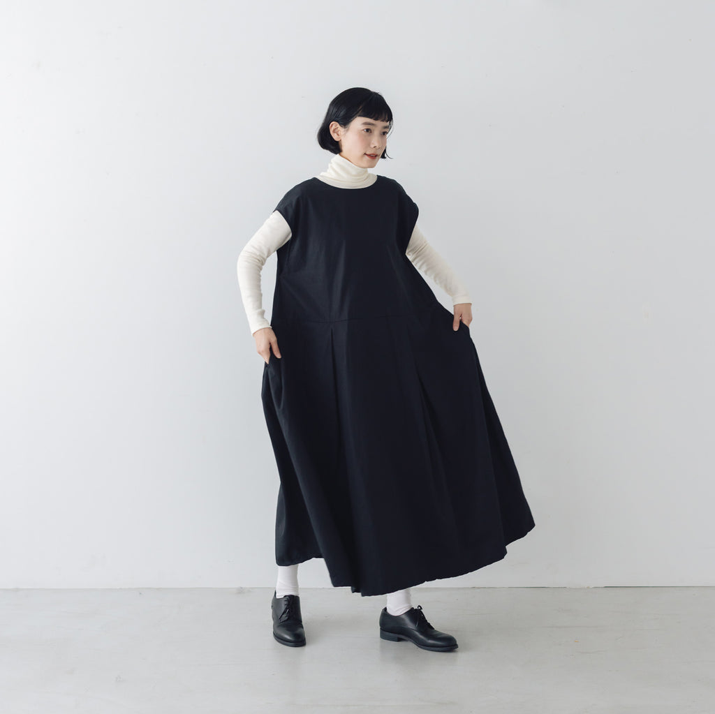Gauze# ボックスタック ノースリーブワンピース ブラック