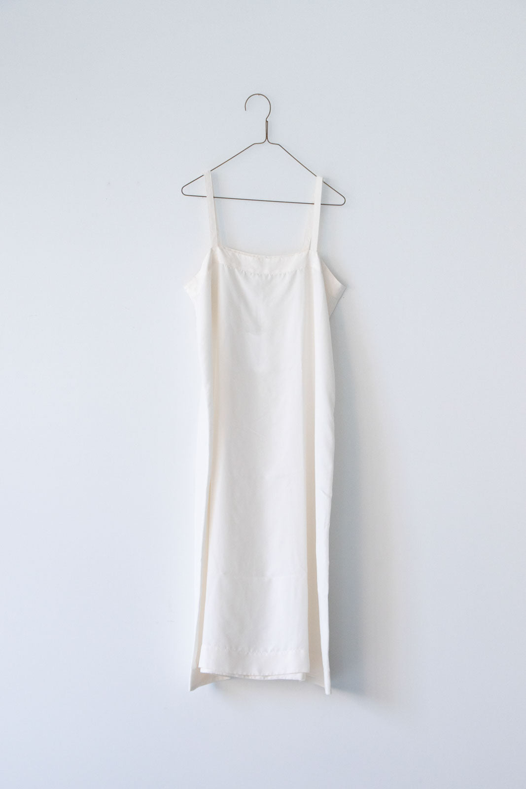 YoliYさま専用【Yoli】Silk strap onepiece ホワイトサイズ2 - ロング ...