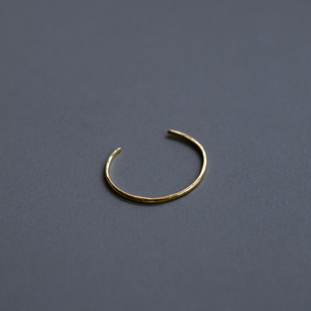 accessories mau 細 バングル