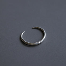 accessories mau カレンシルバー 細バングル