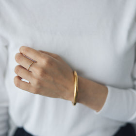 accessories mau カレンシルバー 細バングル