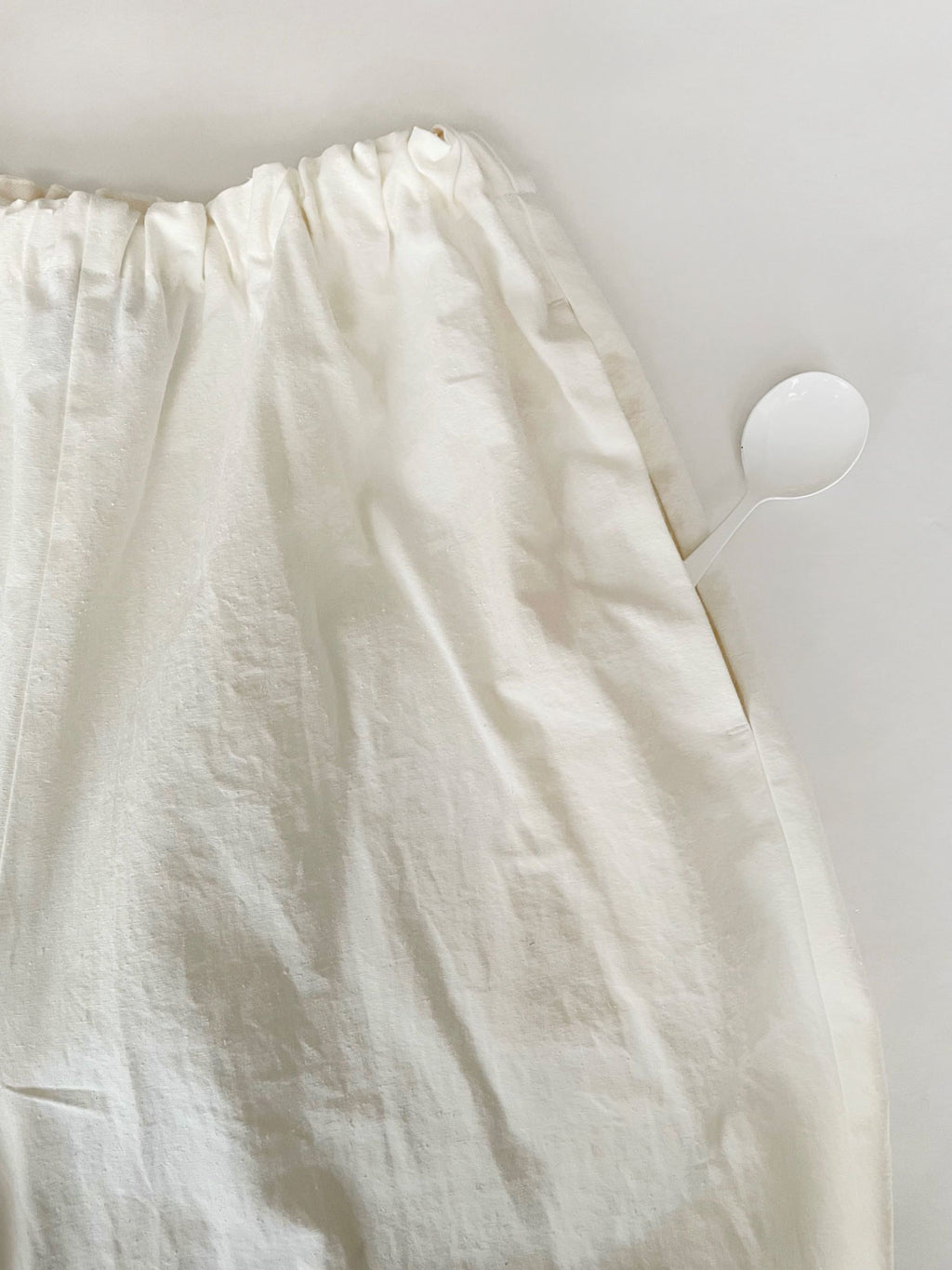 pot and tea シルクネップテーパードパンツ［期間限定販売］