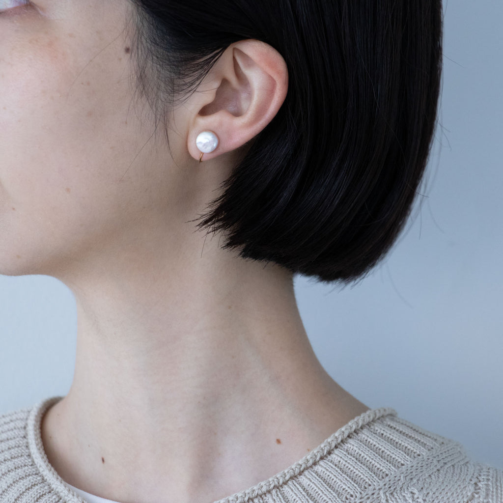 神保真珠商店 ボタン珠イヤリング 近江八幡 有核 (SILVER)［期間限定販売］