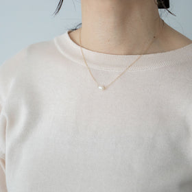 ※こちらは着用イメージとなり、今回ご紹介のない7mmサイズの真珠となります。