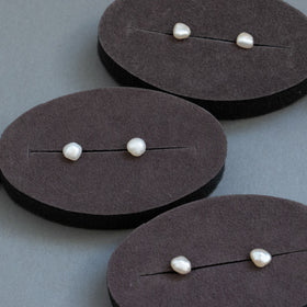 神保真珠商店 1珠ピアス VINTAGE 無核（K18）［期間限定販売］