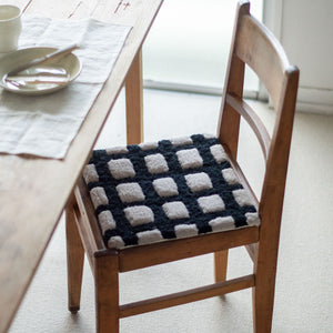 ⭐️アメリカンカントリー雑貨❤フリフリチェアパッド　ブルー系バラ柄♡45cm角 楽天市場】定番 カントリーチェック♪フリル＆ハート付き