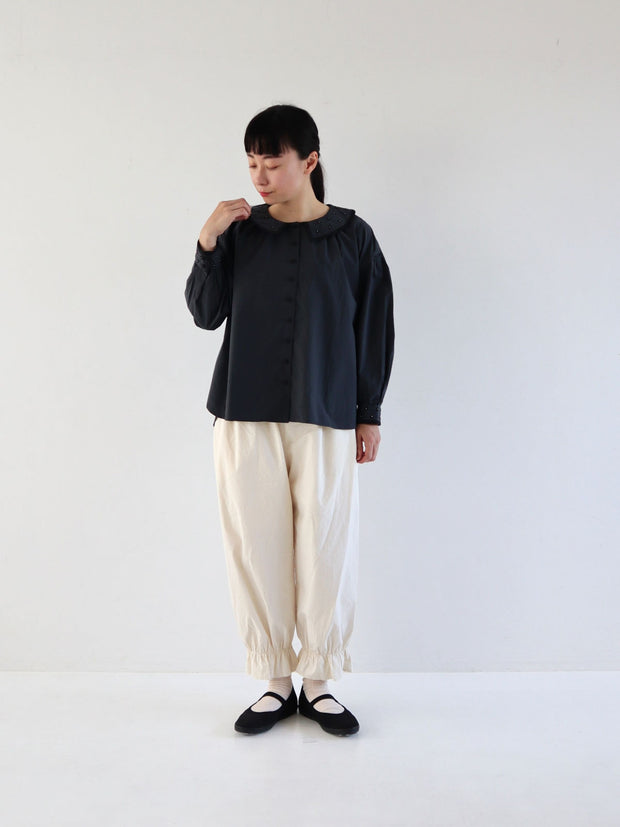 pot and tea 衿刺繍とパイピングのブラウス［期間限定販売］