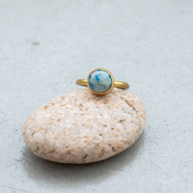 SURUME. STONE RING