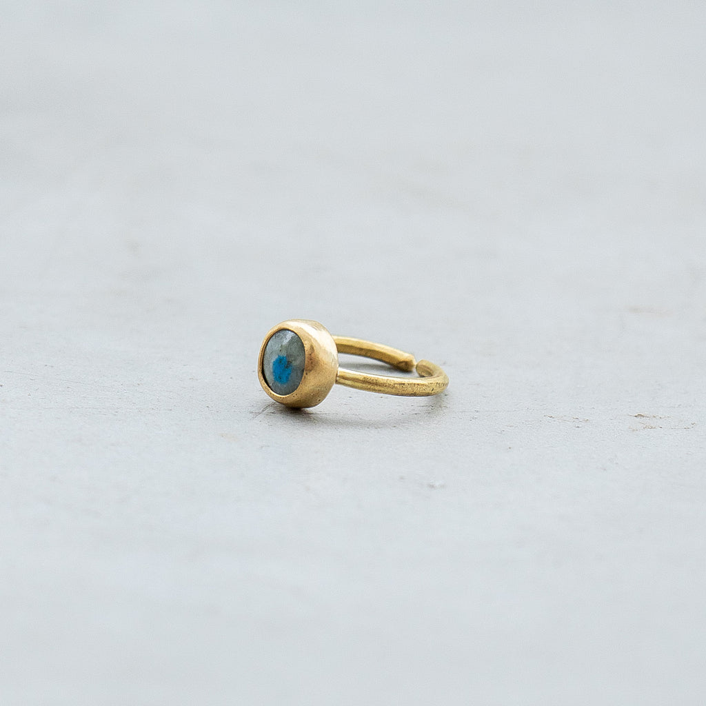 SURUME. STONE RING