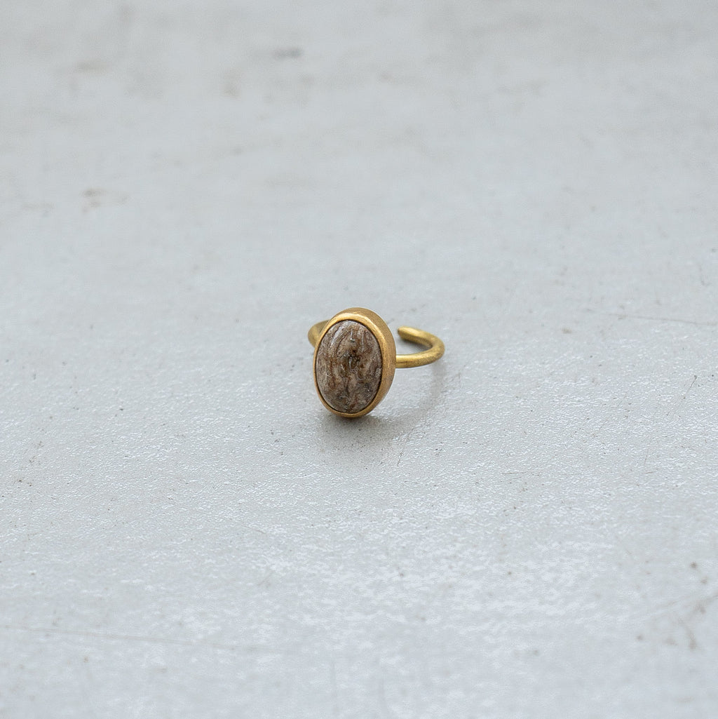 SURUME. STONE RING