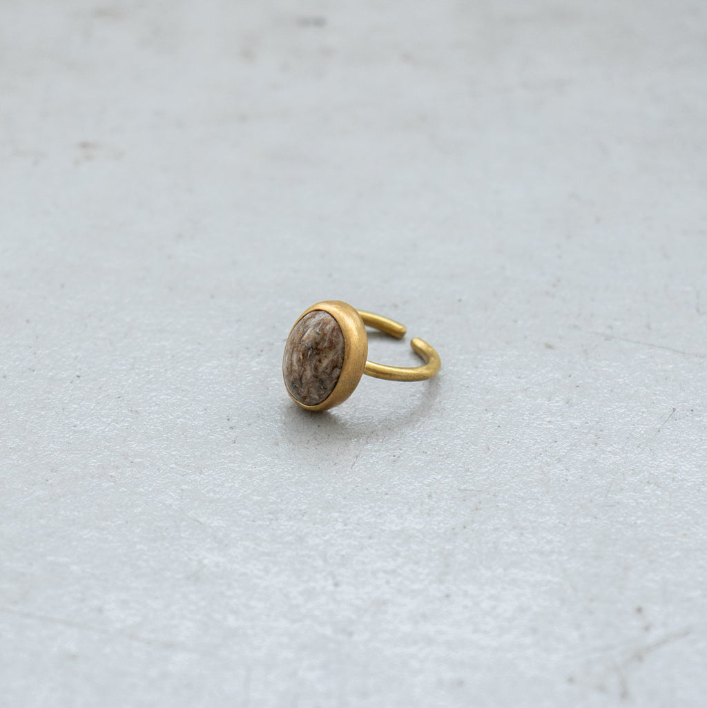 SURUME. STONE RING