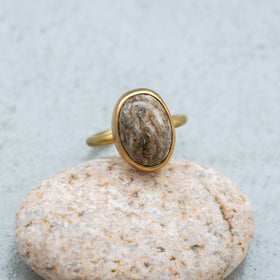 SURUME. STONE RING