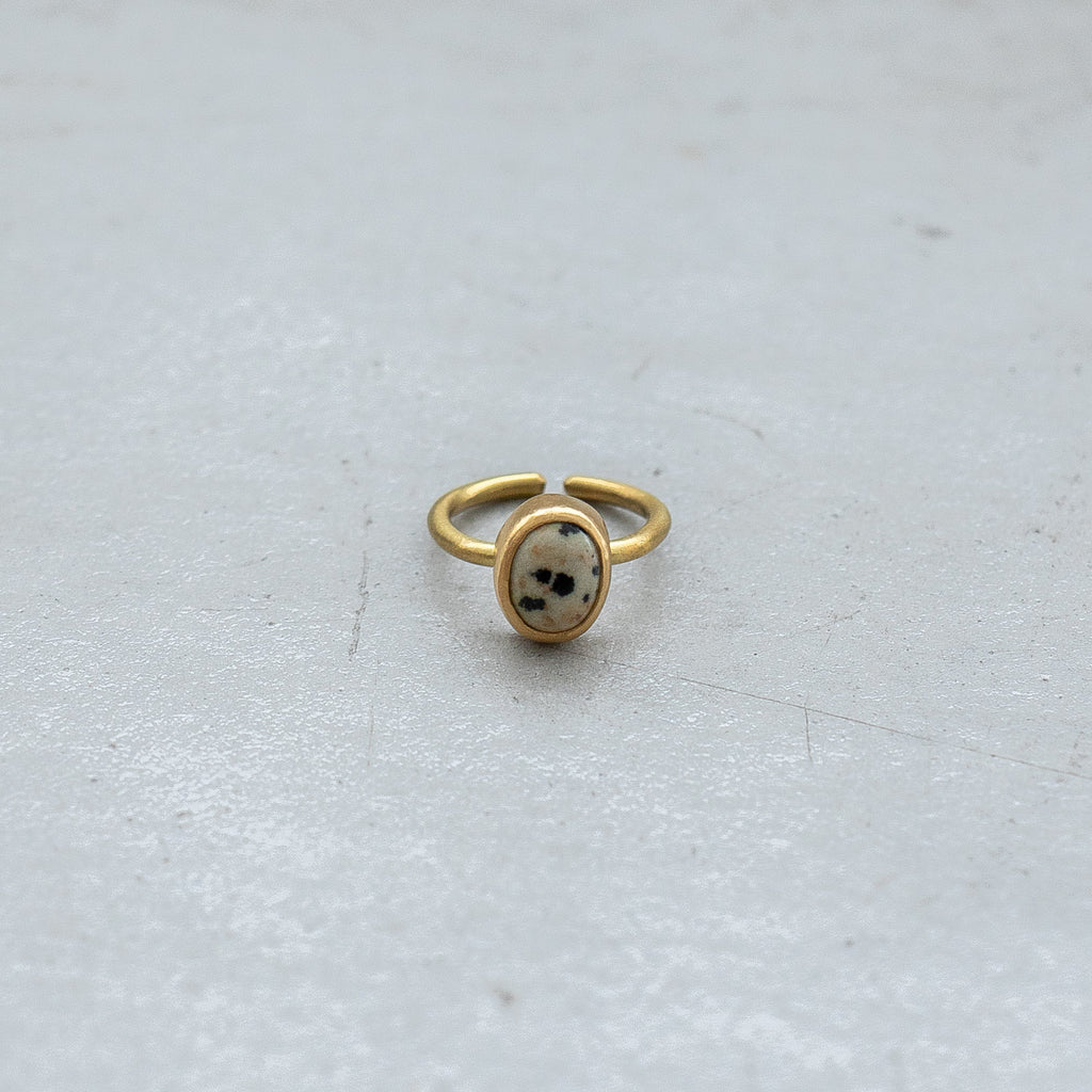 SURUME. STONE RING