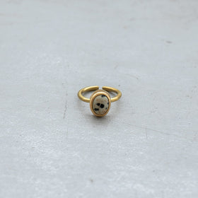 SURUME. STONE RING