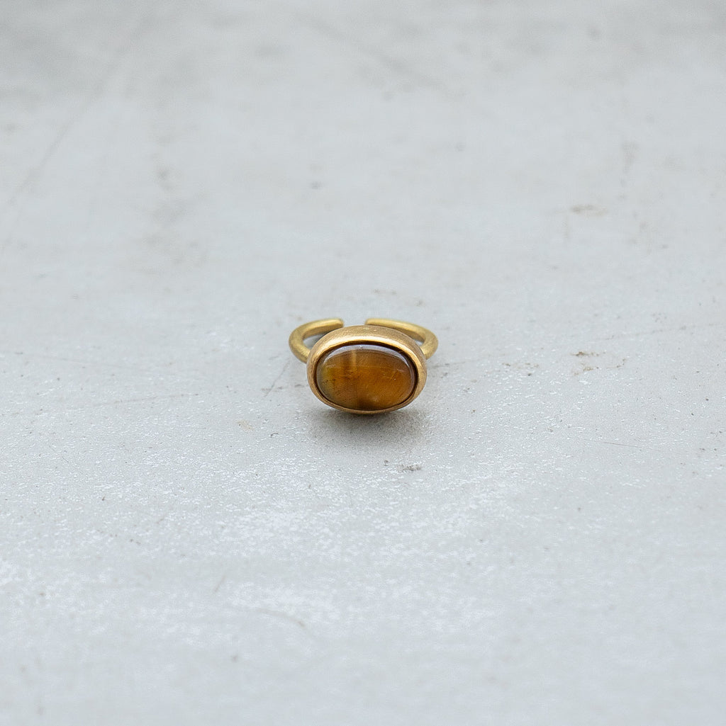 SURUME. STONE RING