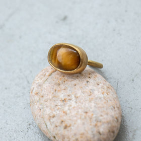 SURUME. STONE RING