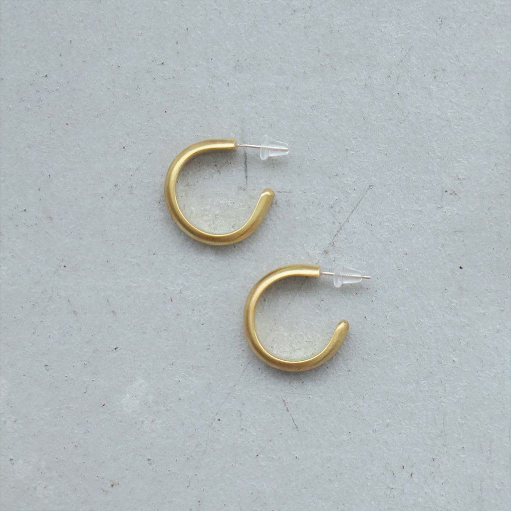 SURUME. THICK HOOP ピアス［期間限定販売］