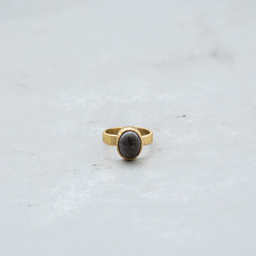 SURUME. Cutting Stone Ring