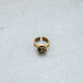 SURUME. Cutting Stone Ring