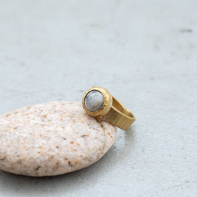 SURUME. Cutting Stone Ring