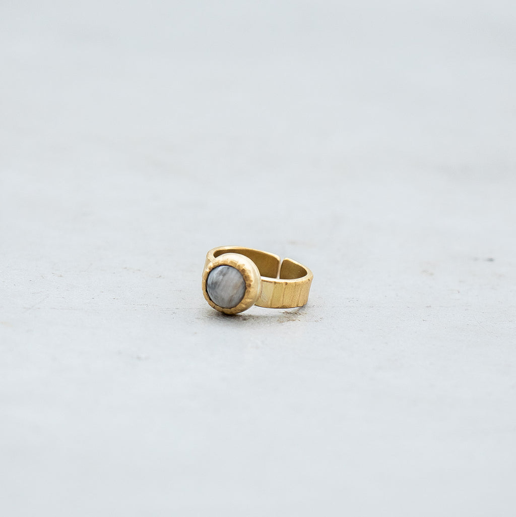 SURUME. Cutting Stone Ring