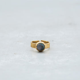 SURUME. Cutting Stone Ring