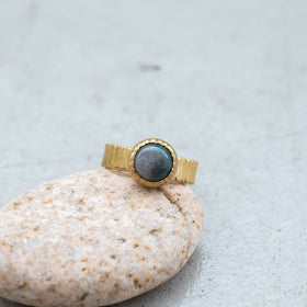 SURUME. Cutting Stone Ring