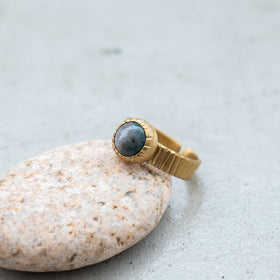 SURUME. Cutting Stone Ring