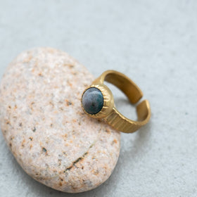 SURUME. Cutting Stone Ring