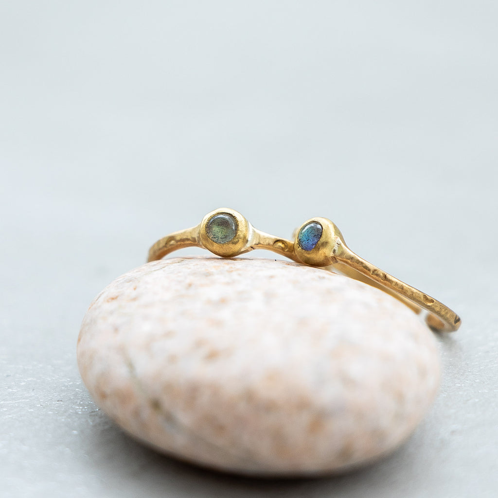 SURUME. Small Stone Ring