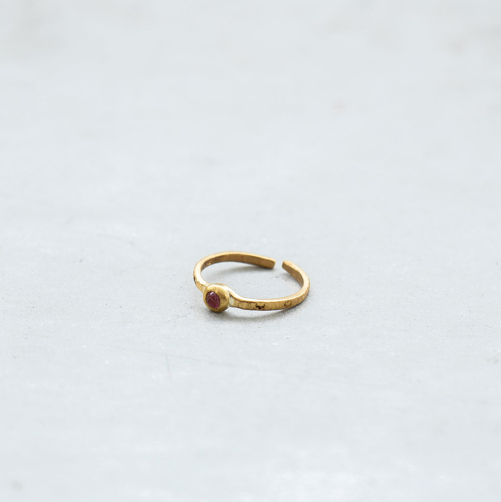 SURUME. Small Stone Ring