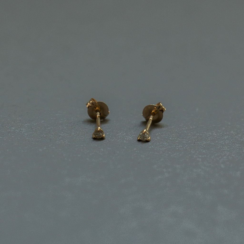 accessories mau ダイヤモンド 爪ありピアス
