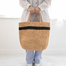 AMPIANA Line tote bag L ブラック［期間限定販売］