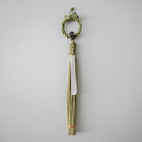 榊麻美植物研究所 輪飾り石付き（細）［期間限定販売］【受注会／2025年12月中旬ごろ発送予定】