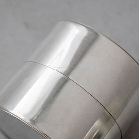 CINQ ブリキの丸缶［期間限定販売］