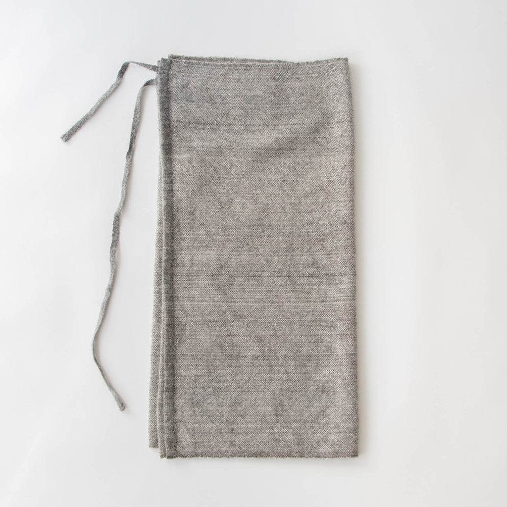 PUENTE プエンテ　手織り巻きスカート　Rueca　アルパカ　ダークグレー PUENTE Rueca 手紡ぎアルパカ手織り巻きスカート［期間限定販売