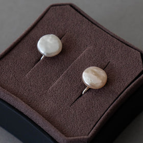 神保真珠商店 ボタン珠イヤリング 近江八幡 有核 (SILVER)［期間限定販売］