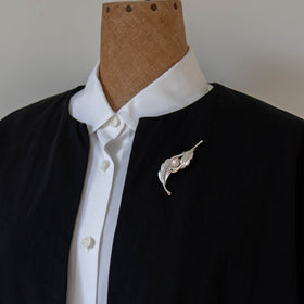 神保真珠商店 ブローチ 守山 有核（SILVER）［期間限定販売］