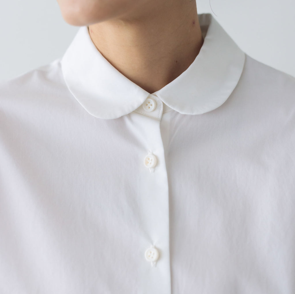 atelier naruse FORMAL コットン丸衿シャツ［期間限定販売］