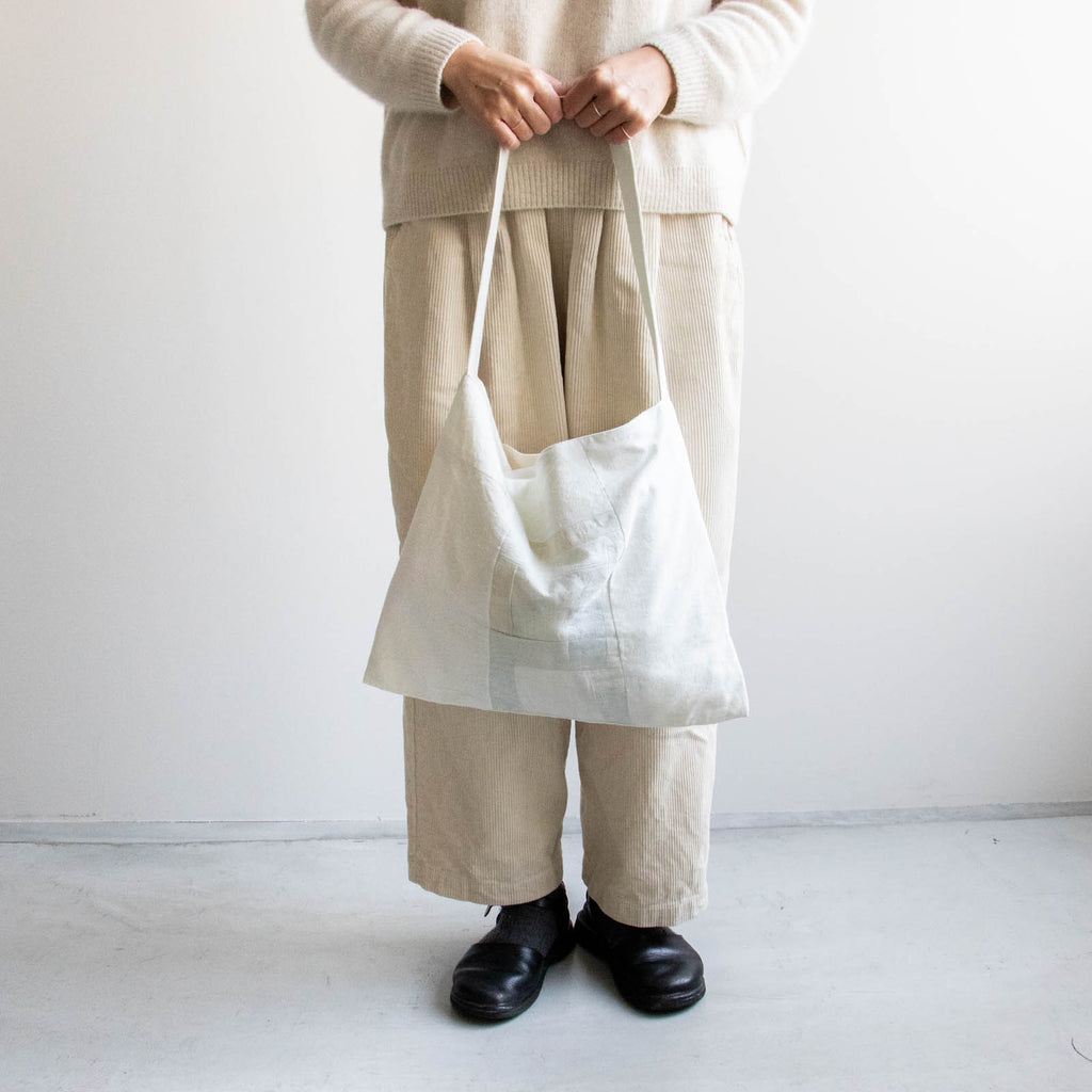 絲室 バッグ 四角［期間限定販売］