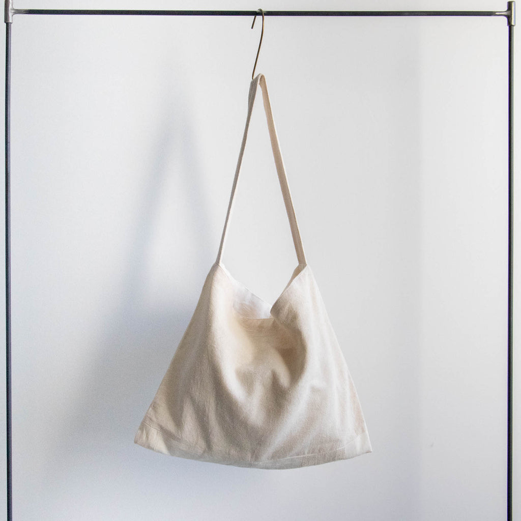 絲室 バッグ 四角［期間限定販売］