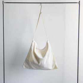 絲室 バッグ 四角［期間限定販売］