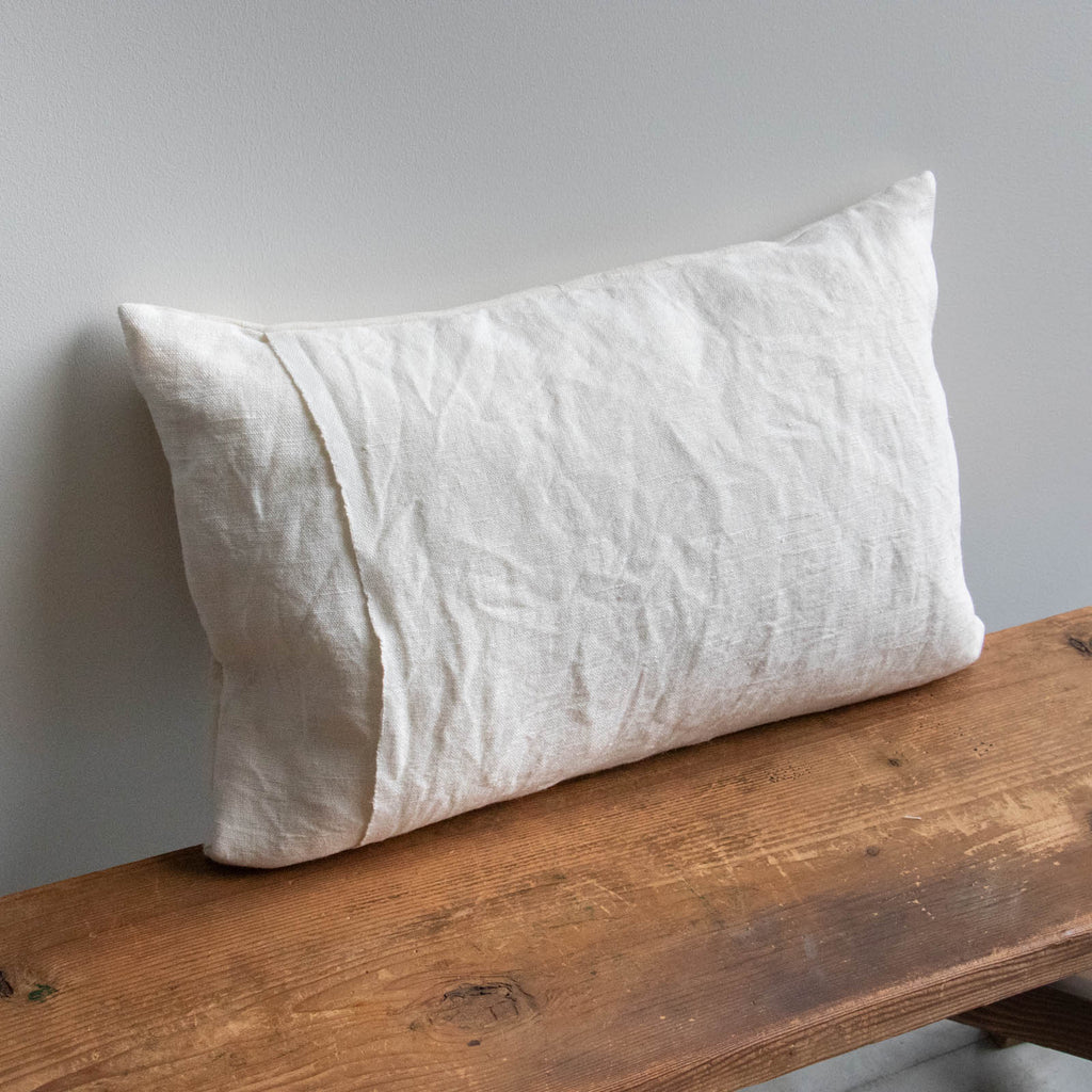 絲室 クッション 30×45角［期間限定販売］