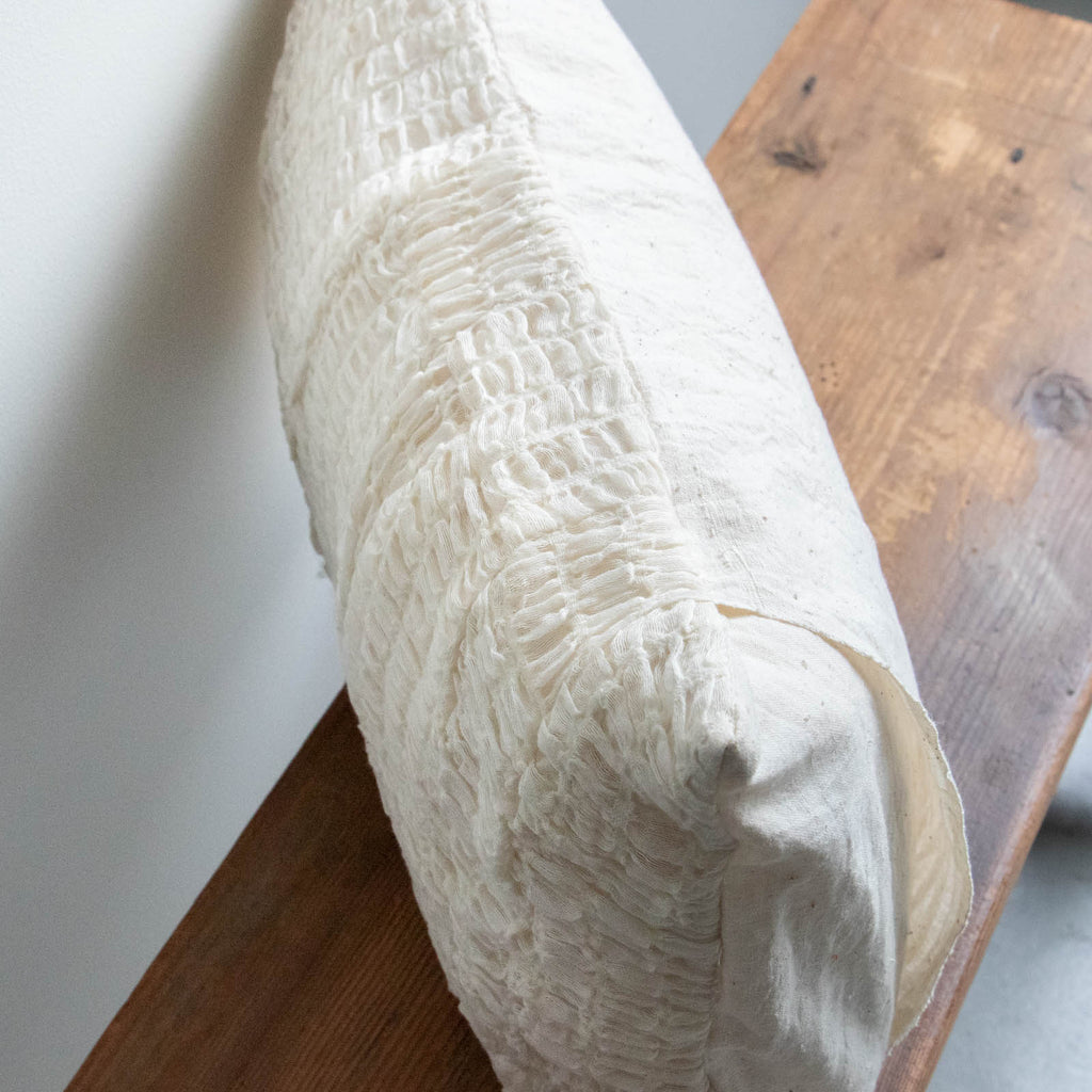 絲室 クッション 30×45角［期間限定販売］