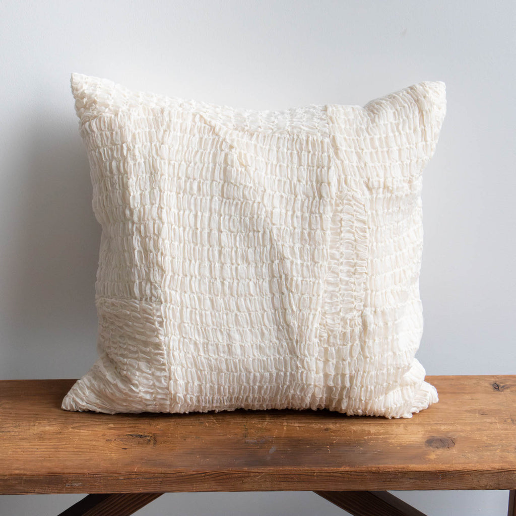 絲室 クッション 45角［期間限定販売］