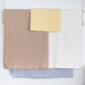 8182 ドットイブル 200（200×230cm）［期間限定販売］