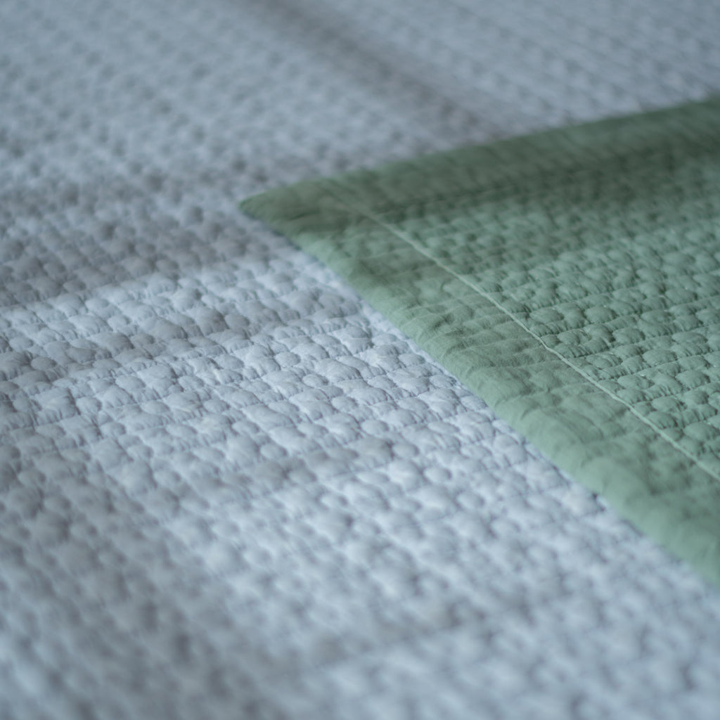 8182 ドットイブル 200（200×230cm）［期間限定販売］