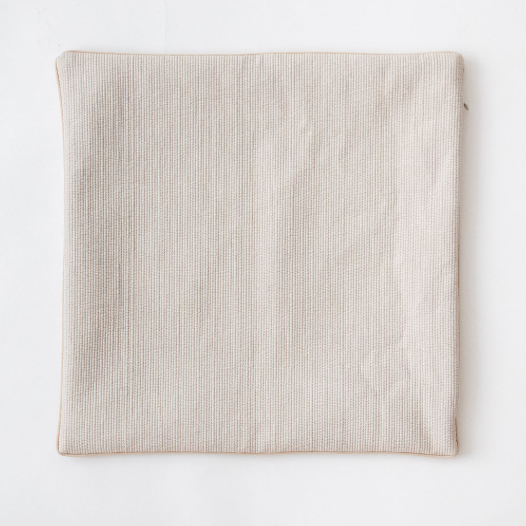 カフェベージュ